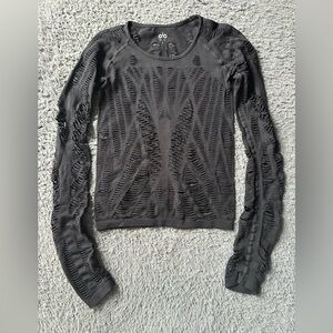Alo Yoga Wanderer Laser Cut Shred Long Sleeve Top Black, Size Small